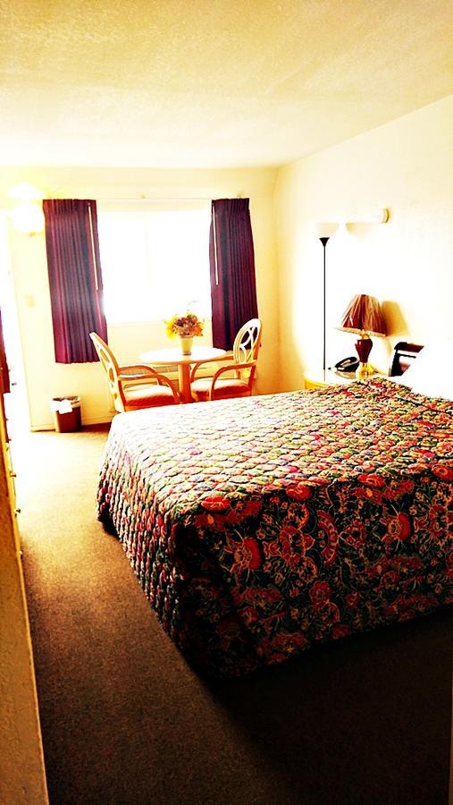 Parkway Inn فريسنو المظهر الخارجي الصورة